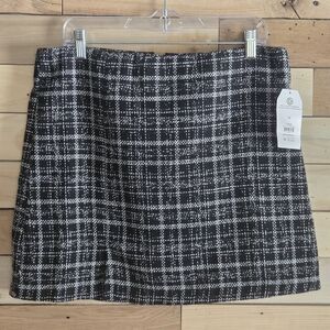 NWT Black & White Plaid Tweed Mini Skirt Bouclé Wool Look  Side Slit